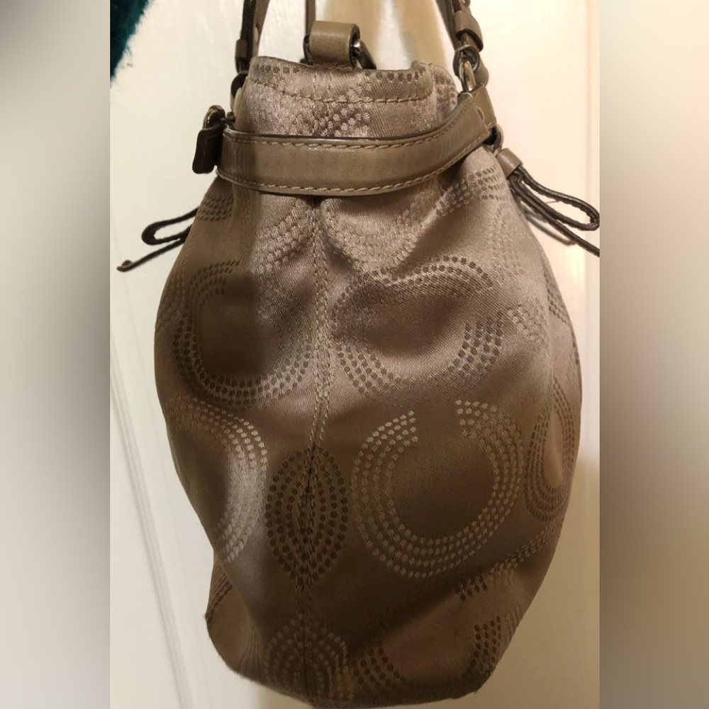 Coach Madison Op Art Dotted Shoulder Bag - Picture 3 of 12